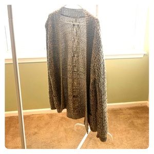 Women’s Knitted Cardigan
